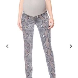 NWT GENETIC Stem Gray White Snakeskin Animal Print Maternity Skinny Pants